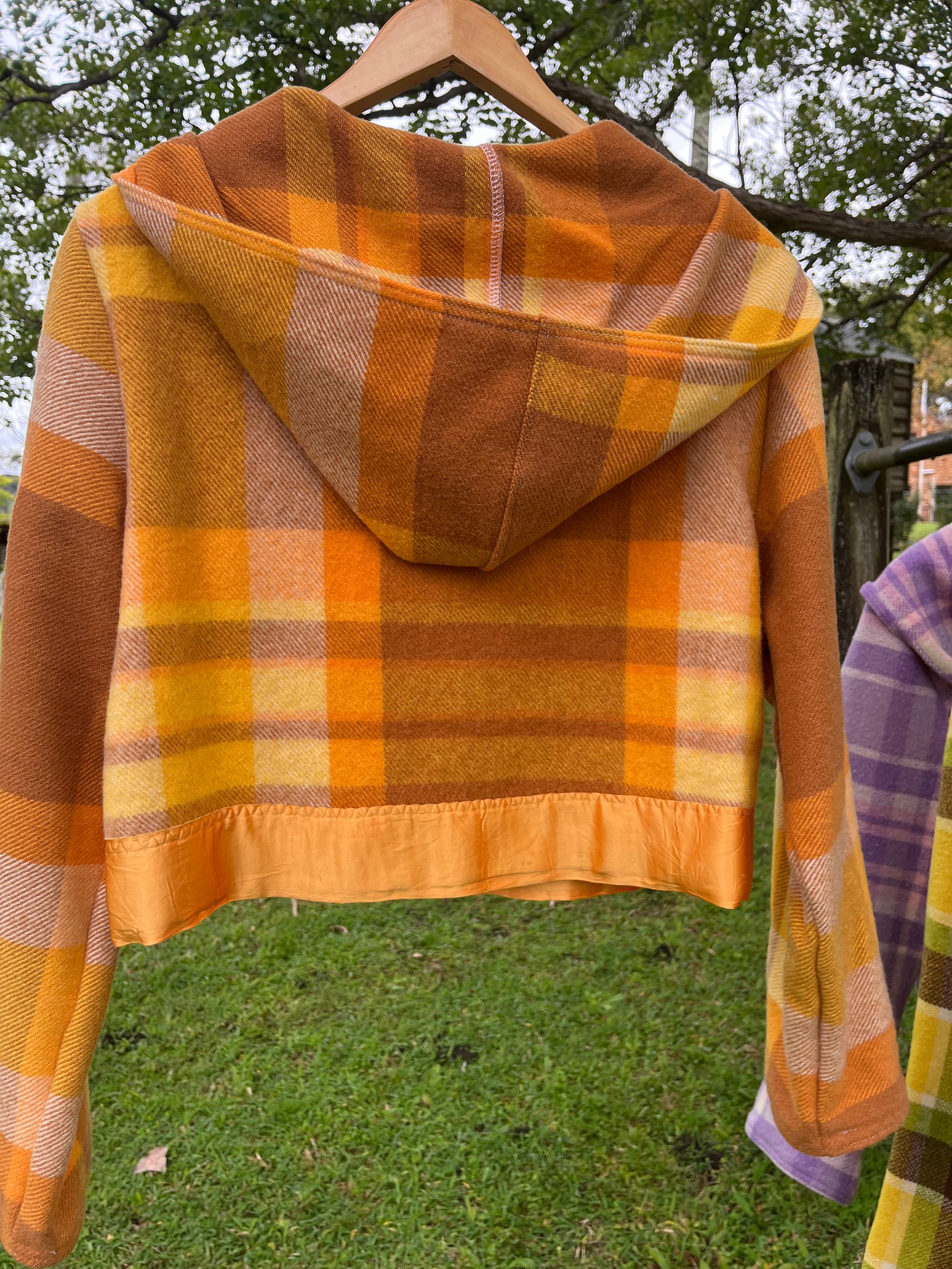 Jacket-Crop/Hooded. Vintage Woollen Blanket. Size 8-10