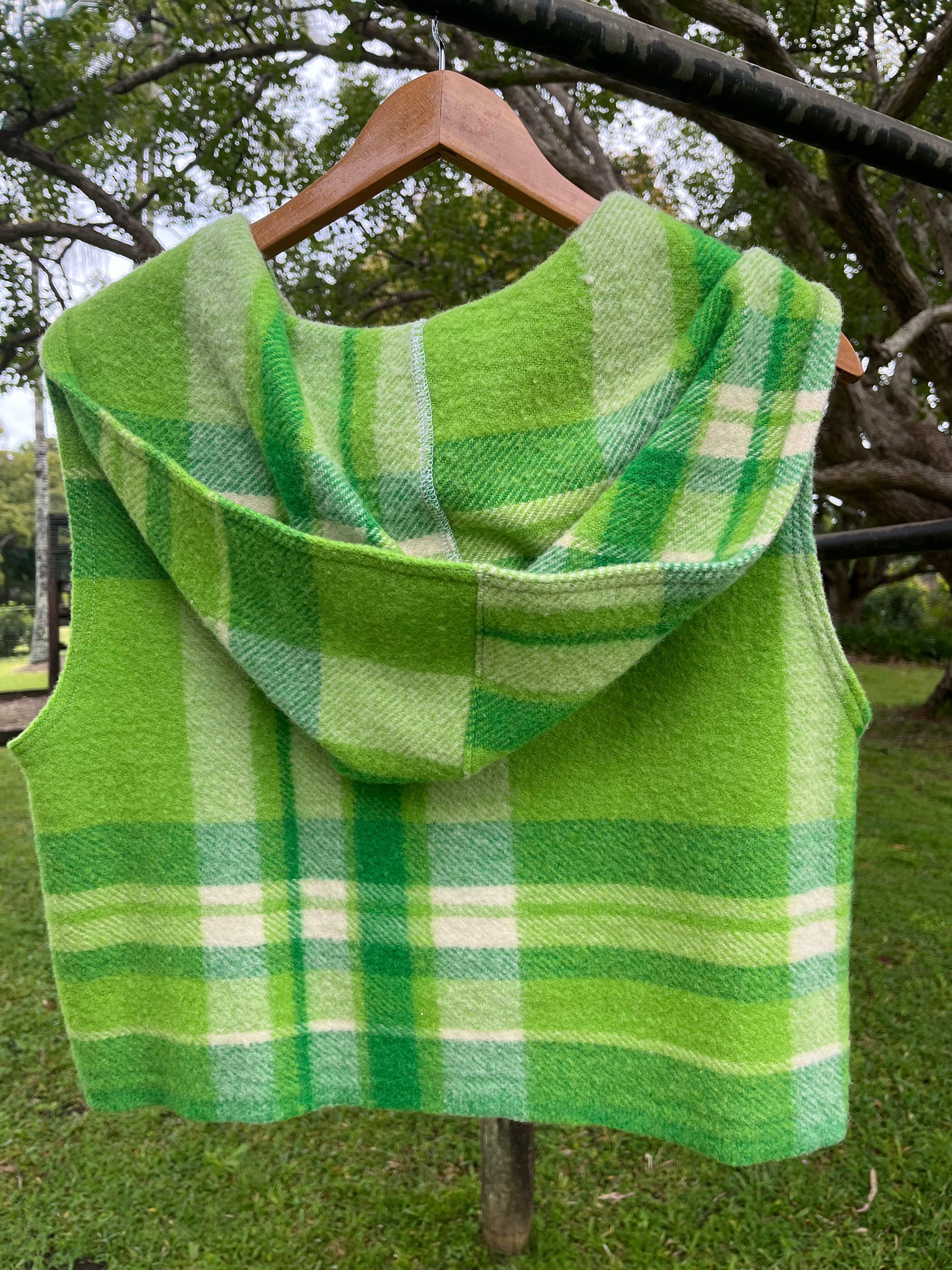 Vest-Vintage Woollen Blanket. Hooded Crop. Size 10-12