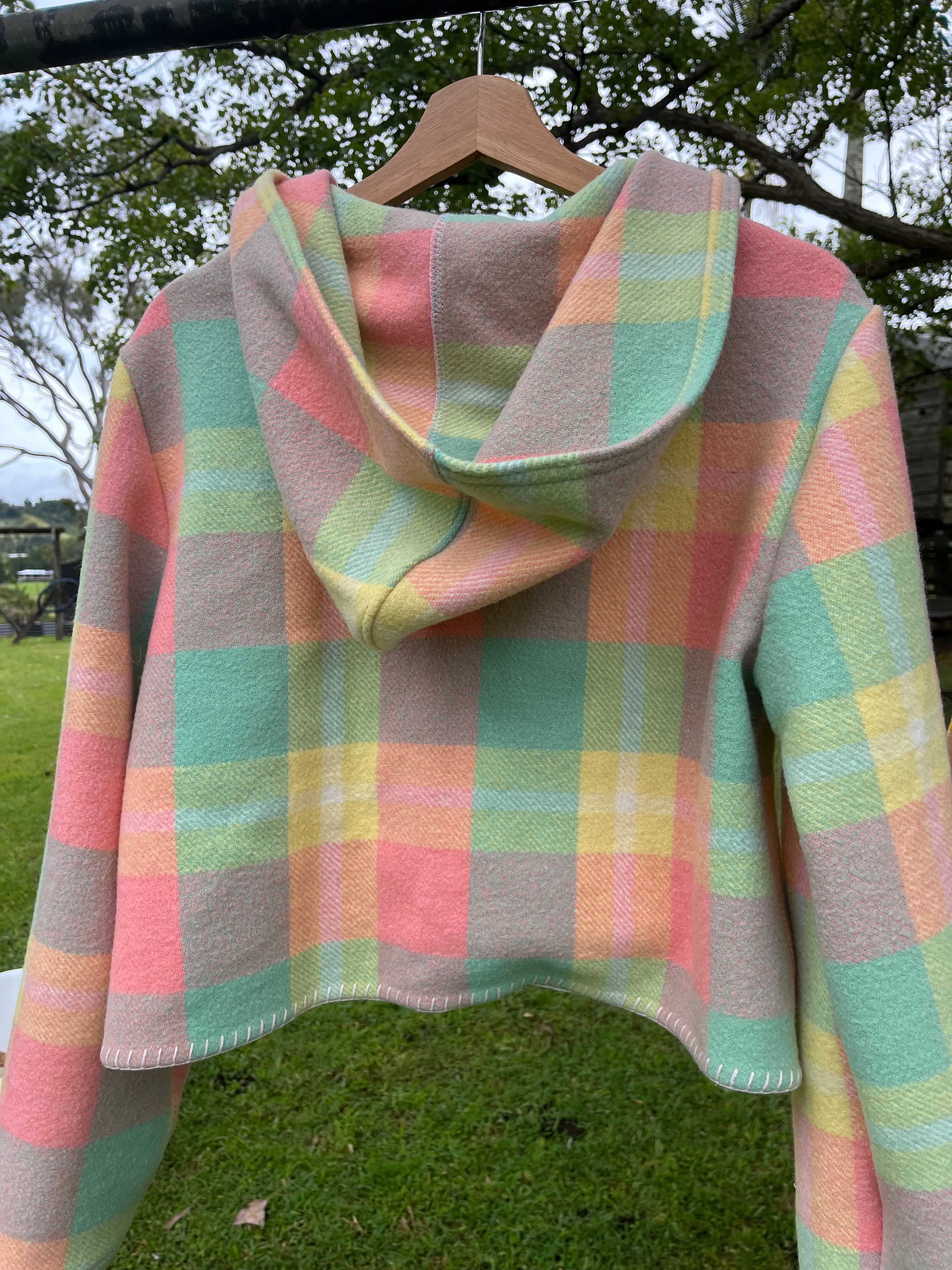 Jacket-Crop/Hooded. Vintage Woollen Blanket. Size 10-12