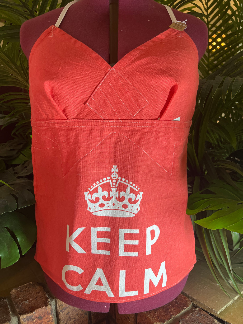 Souvenir tea towel halter neck top “Keep Calm”(missing “and carry on”!) Size 18 C/D