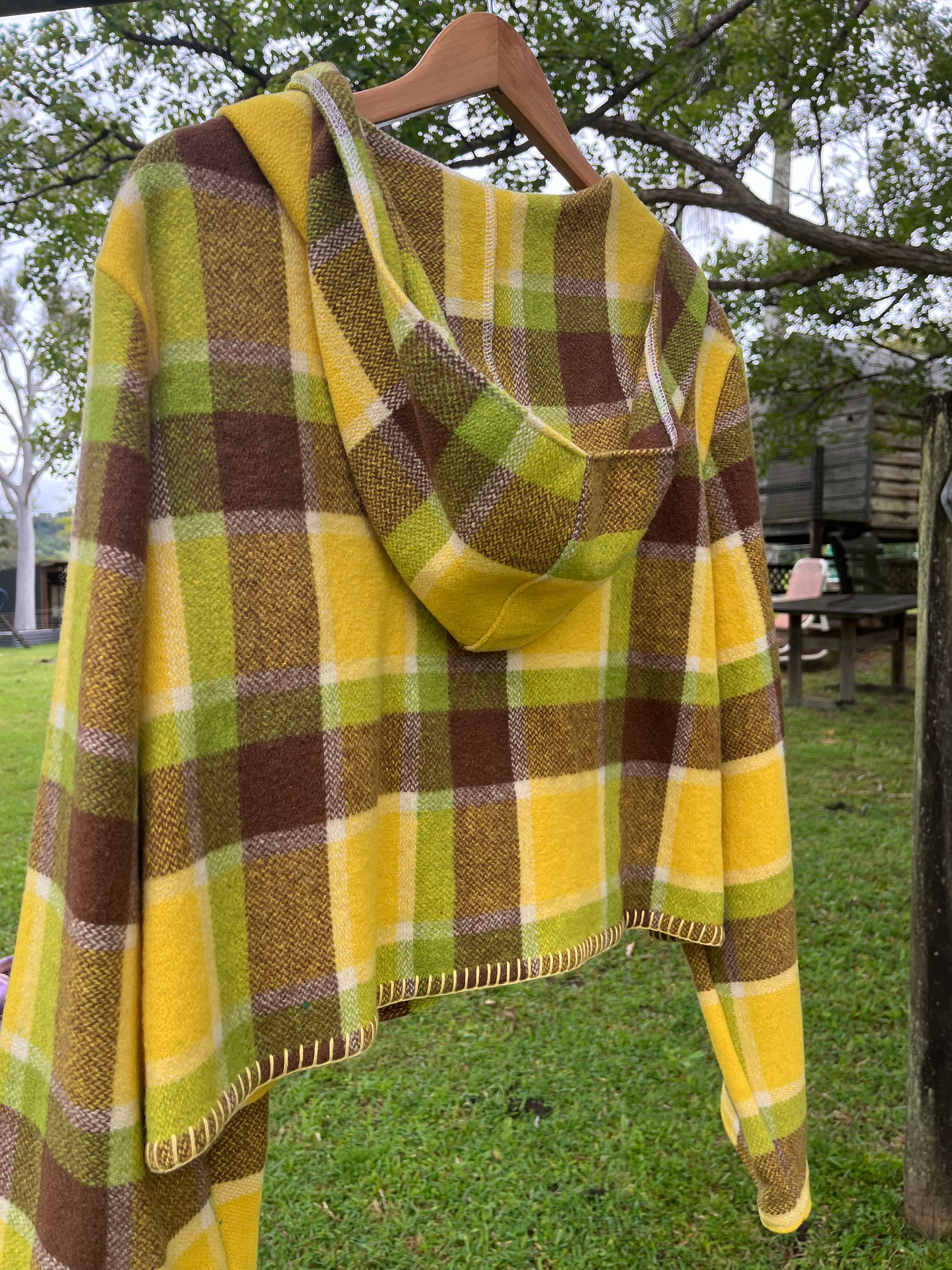 Jacket-Vintage Woollen Blanket-Crop/Hooded. Size 12-14