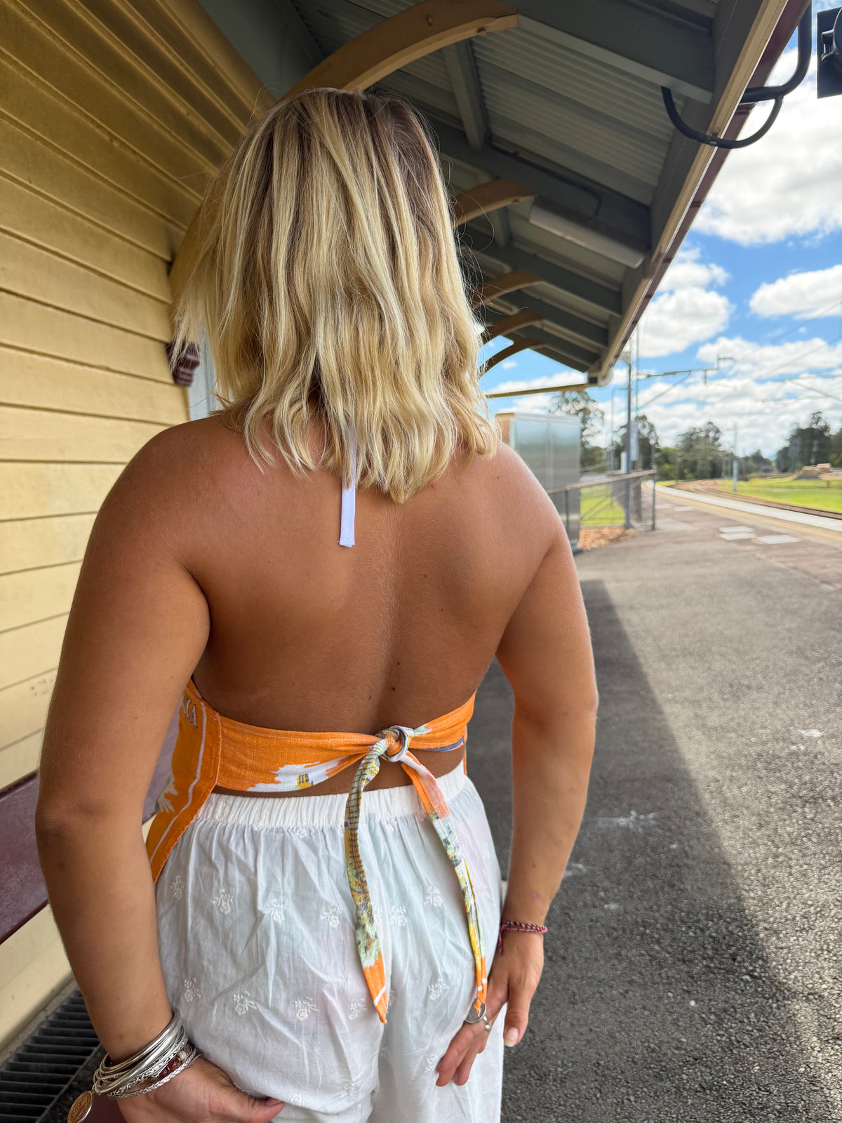 Vintage linen halter neck top. “Tasmania” size 8-18