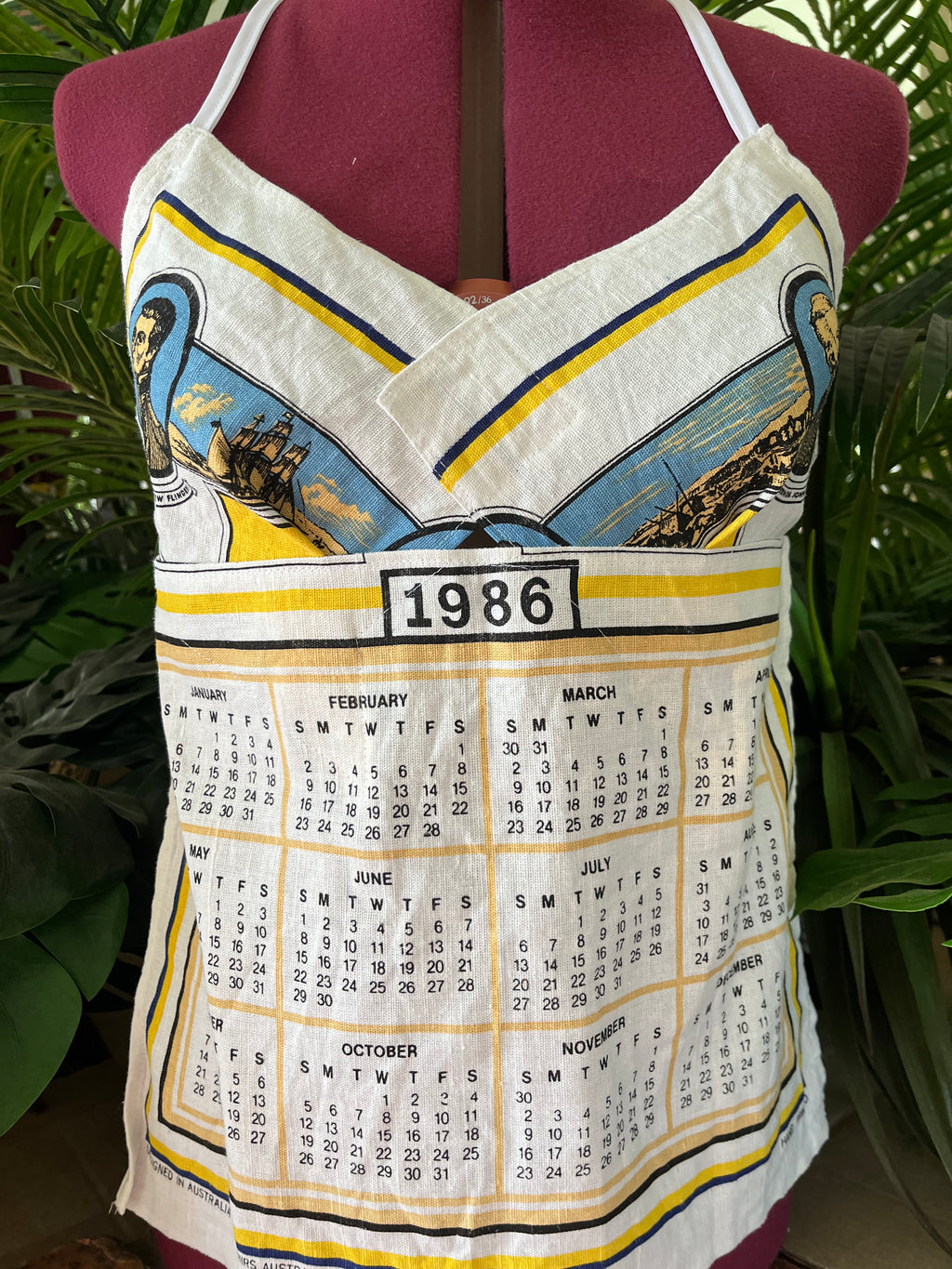 Vintage Tea towel halter neck top “1986” calendar from South Australia. Size 14B/C